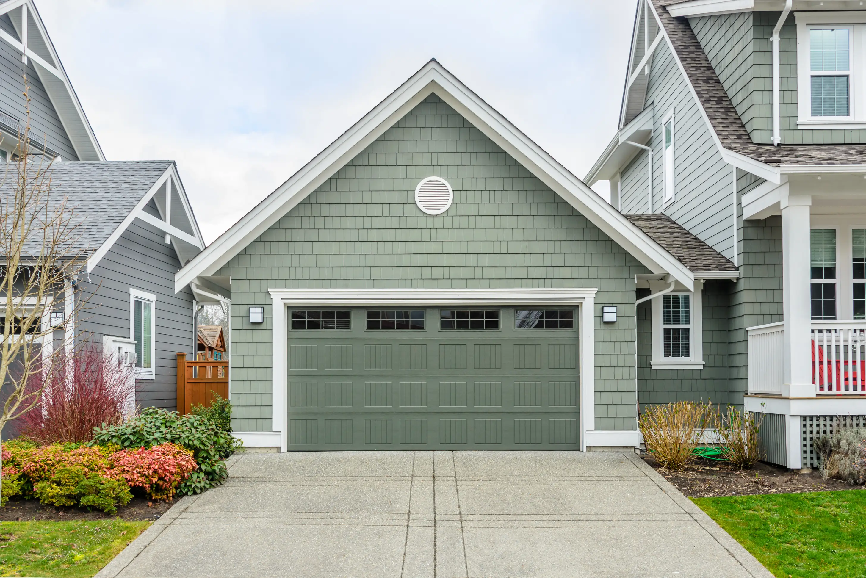 Residential doors Why won't my garage door stay closed